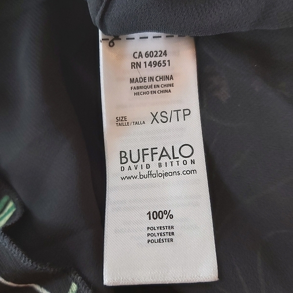 BUFFALO David Bitton Black Floral Top - Picture 6 of 9